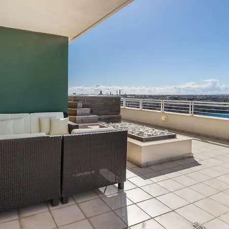 Apartment With View And Pool *