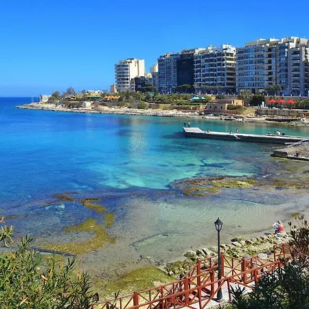 With View And Pool Apartment Sliema