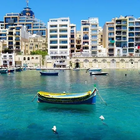 With View And Pool Sliema